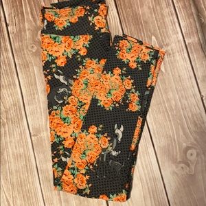 Lularoe Disney os leggings